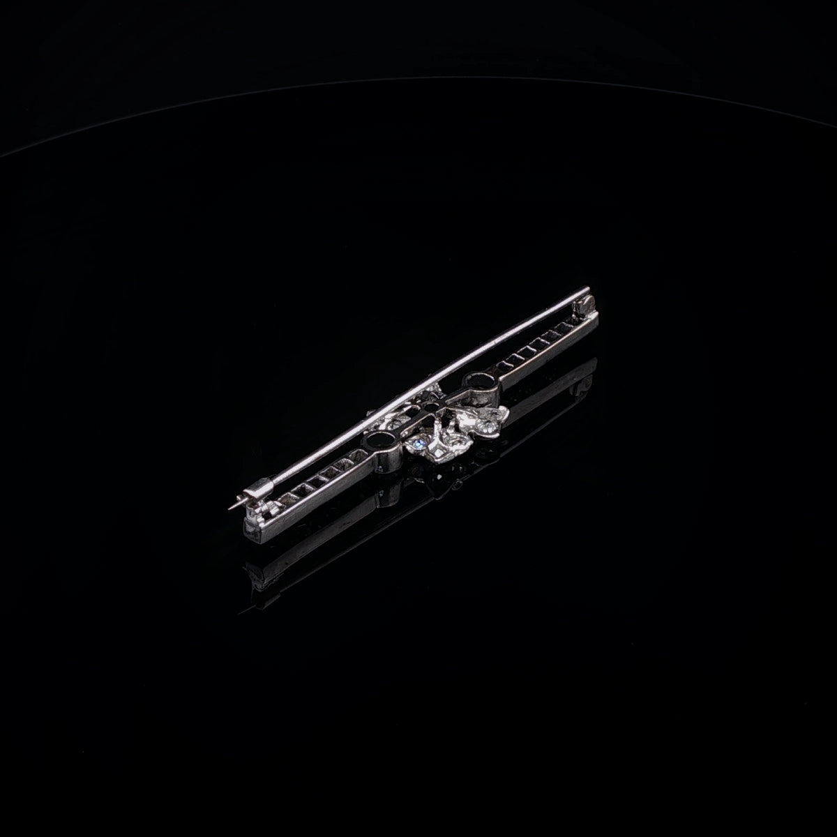 18ct Gold Old Cut Diamond Bar Brooch
