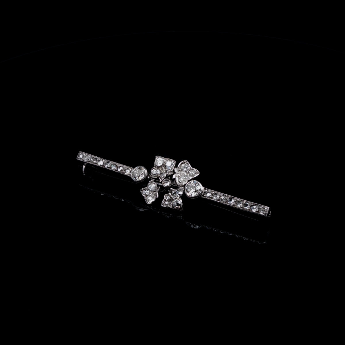 18ct Gold Old Cut Diamond Bar Brooch