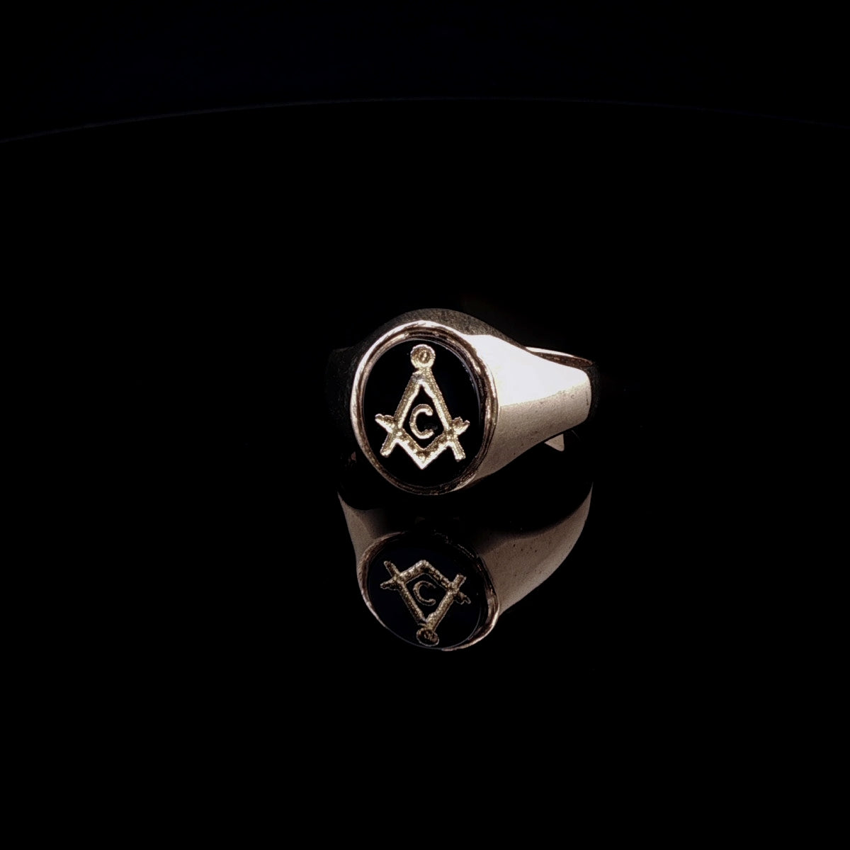 9ct Yellow Gold Masonic Oval Onyx Signet Ring