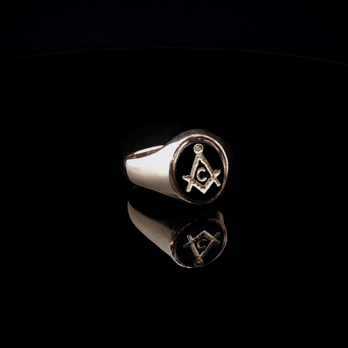 9ct Yellow Gold Masonic Oval Onyx Signet Ring