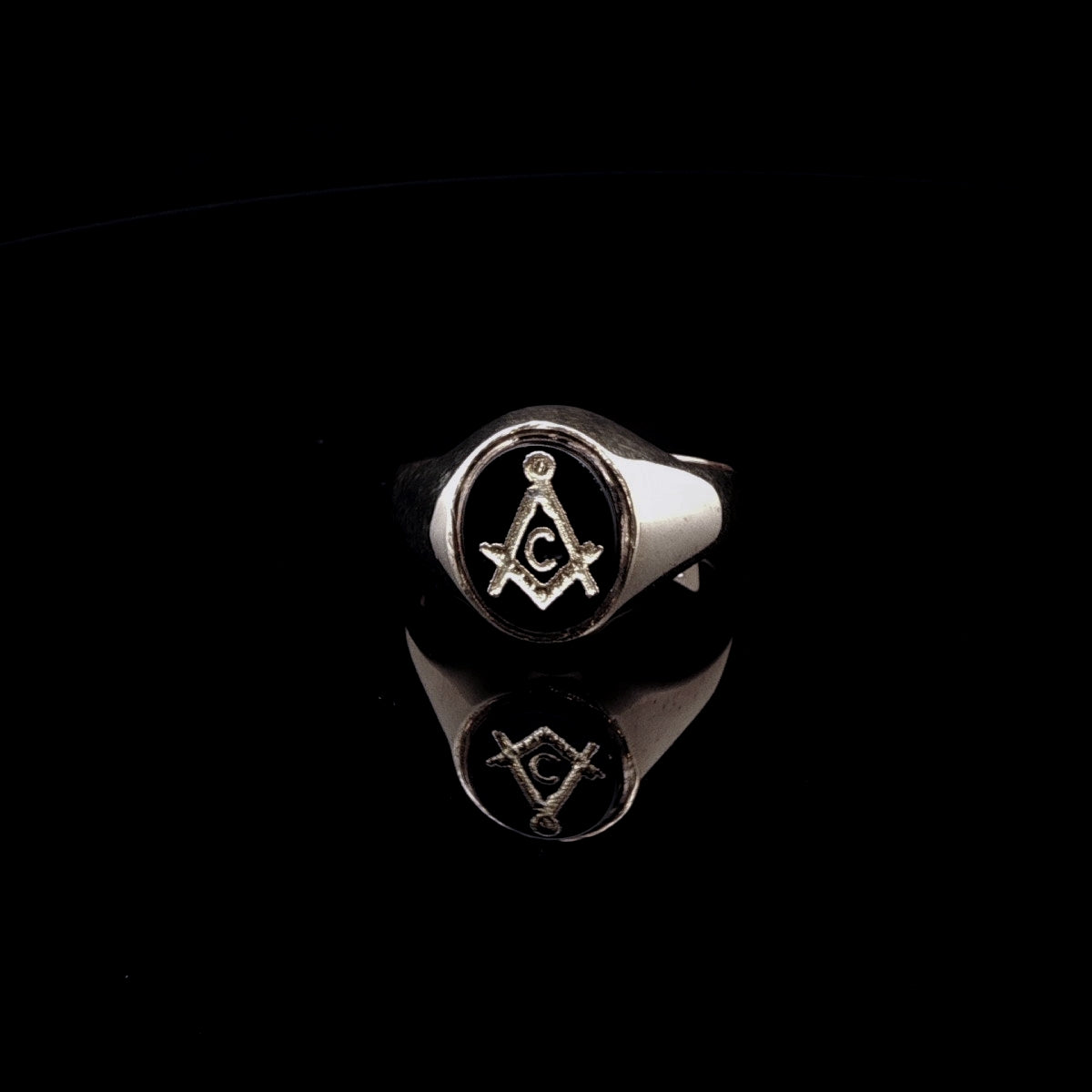 9ct Yellow Gold Masonic Oval Onyx Signet Ring