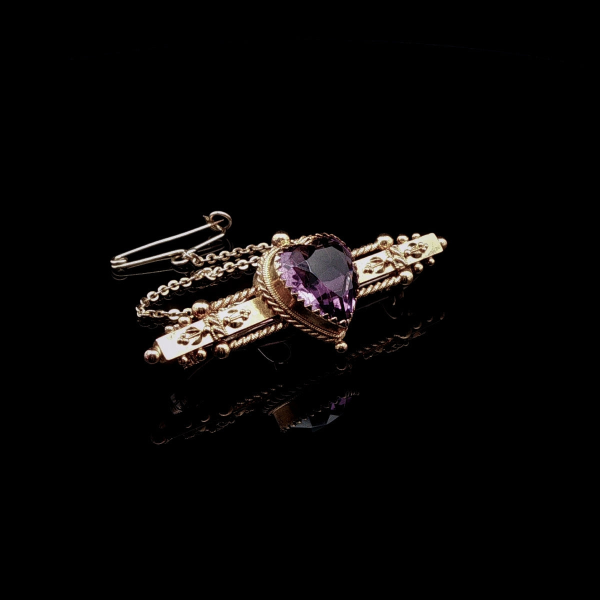 15ct Yellow Gold Heart-Shaped Amethyst Antique Brooch, Circa 1900