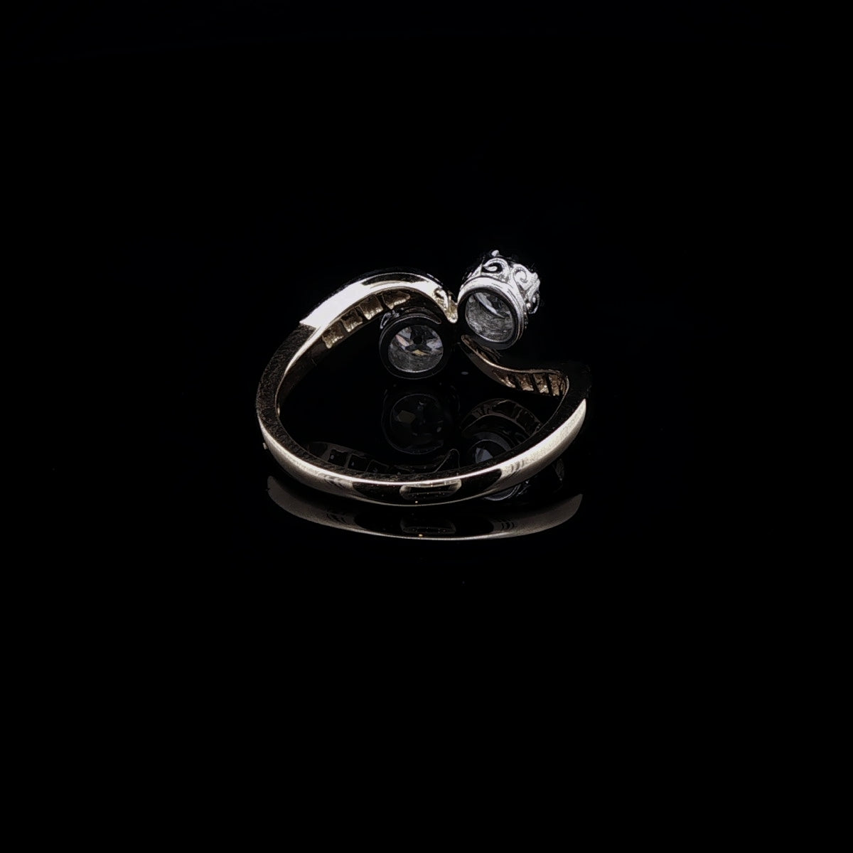 18ct Gold and Platinum Old Cut Diamond Toi et Moi Crossover Ring, 1.02ct