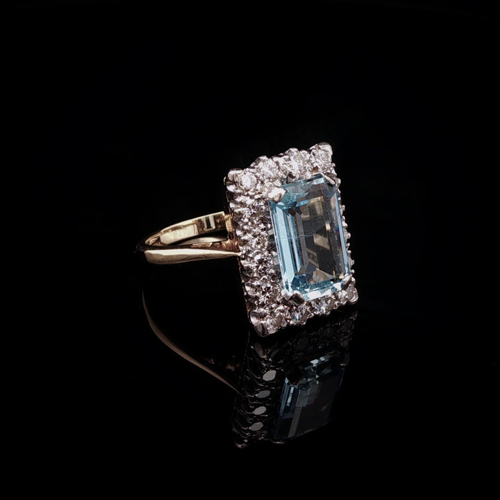 Vintage 18ct Gold Emerald Cut Aquamarine and Diamond Cocktail Ring