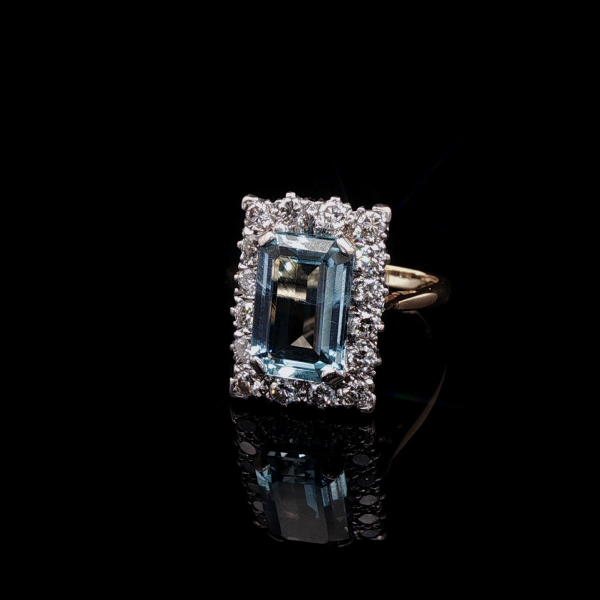 Vintage 18ct Gold Emerald Cut Aquamarine and Diamond Cocktail Ring