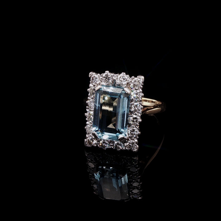 Vintage 18ct Gold Emerald Cut Aquamarine and Diamond Cocktail Ring