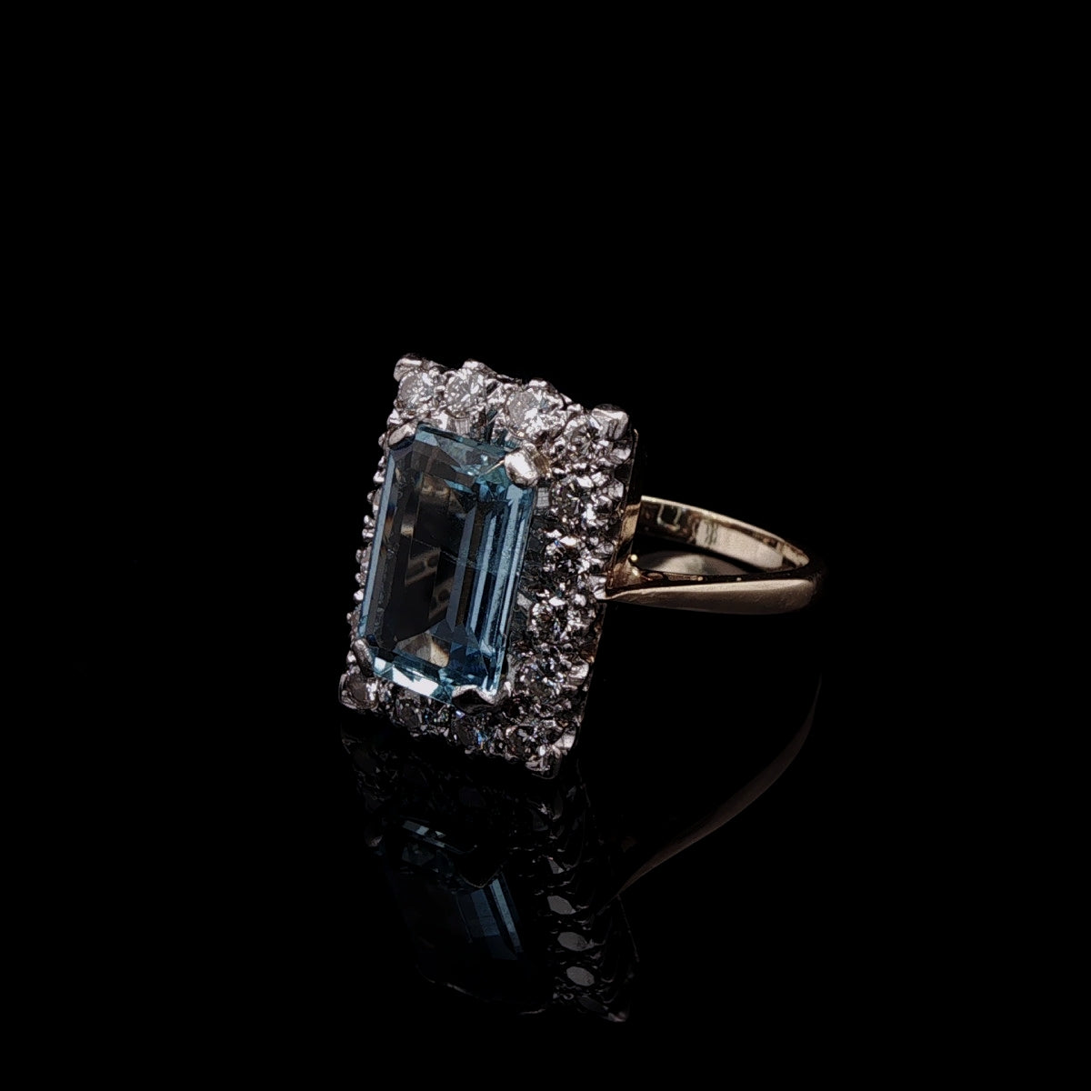 Vintage 18ct Gold Emerald Cut Aquamarine and Diamond Cocktail Ring