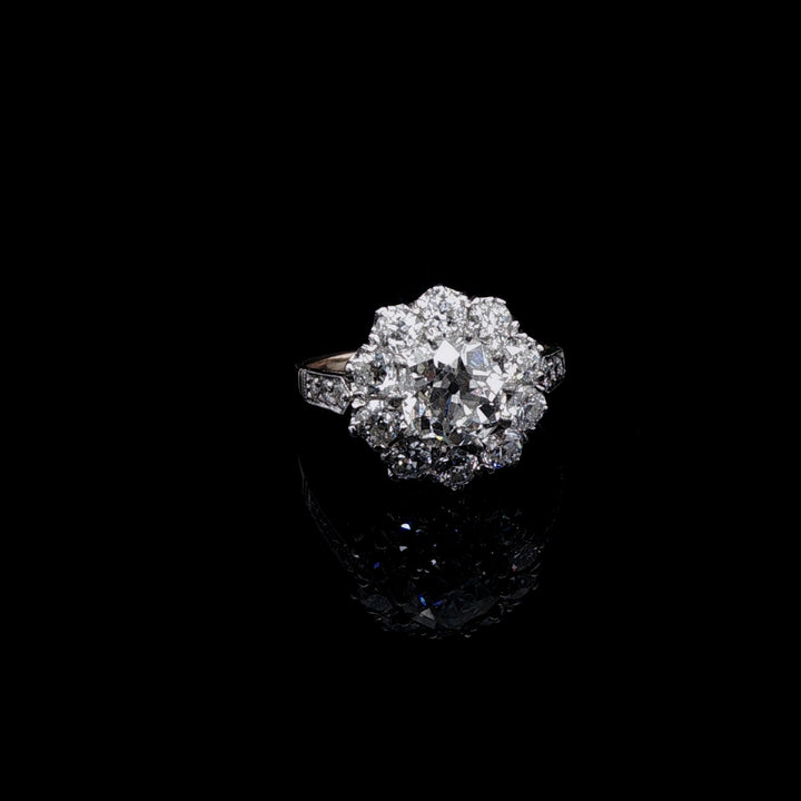 Vintage 18ct Gold Old Cut 2.55ct Diamond Cluster Ring