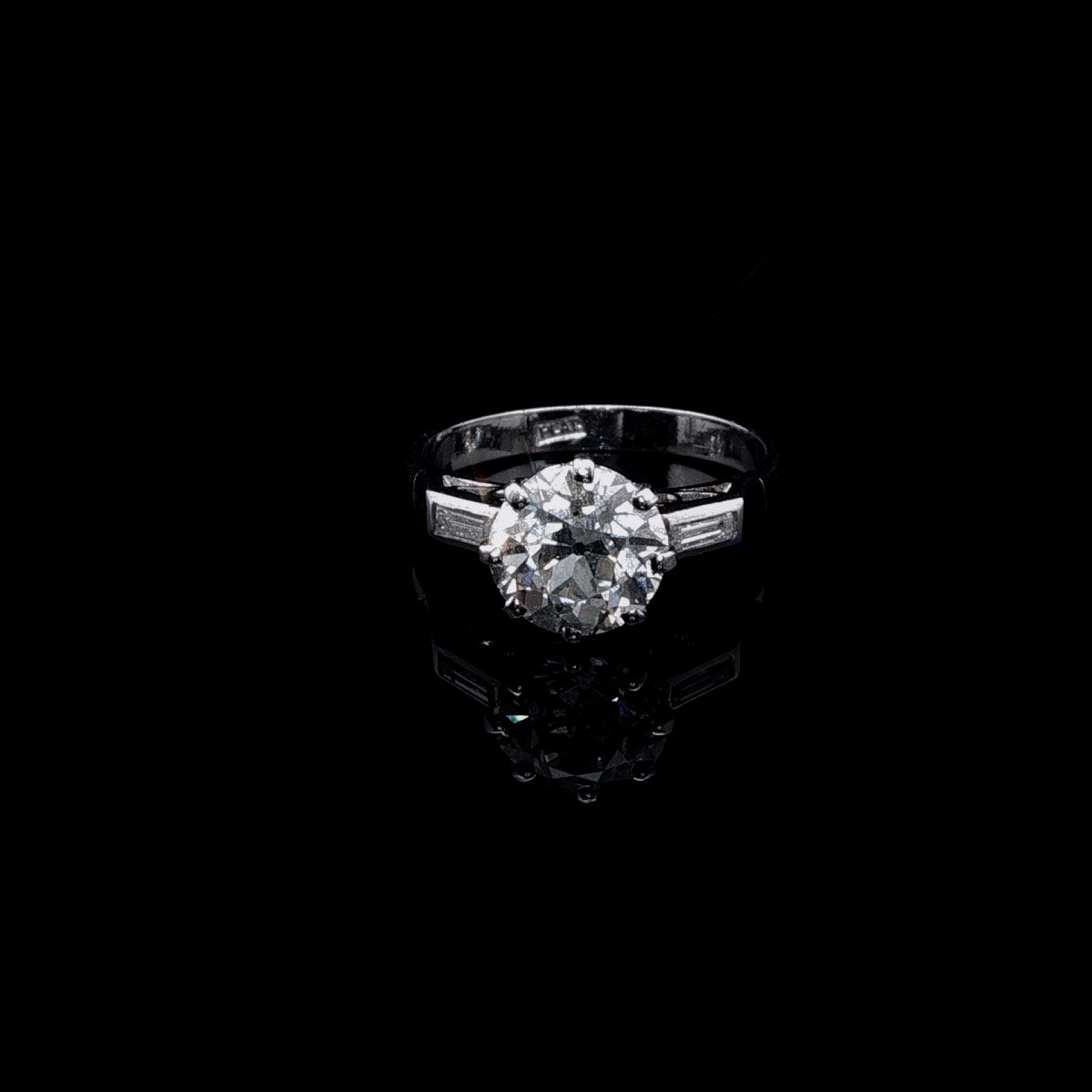 Antique Platinum 1.75ct Old Cut Diamond Ring, Cut Circa 1860