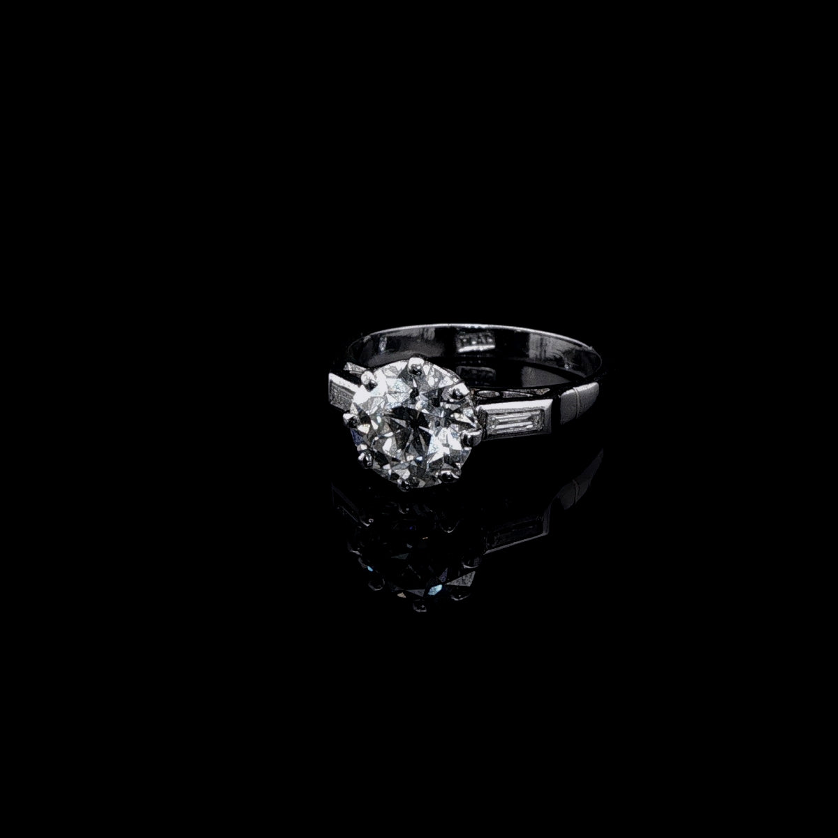 Antique Platinum 1.75ct Old Cut Diamond Ring, Cut Circa 1860