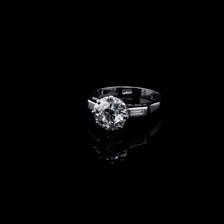 Antique Platinum 1.75ct Old Cut Diamond Ring, Cut Circa 1860