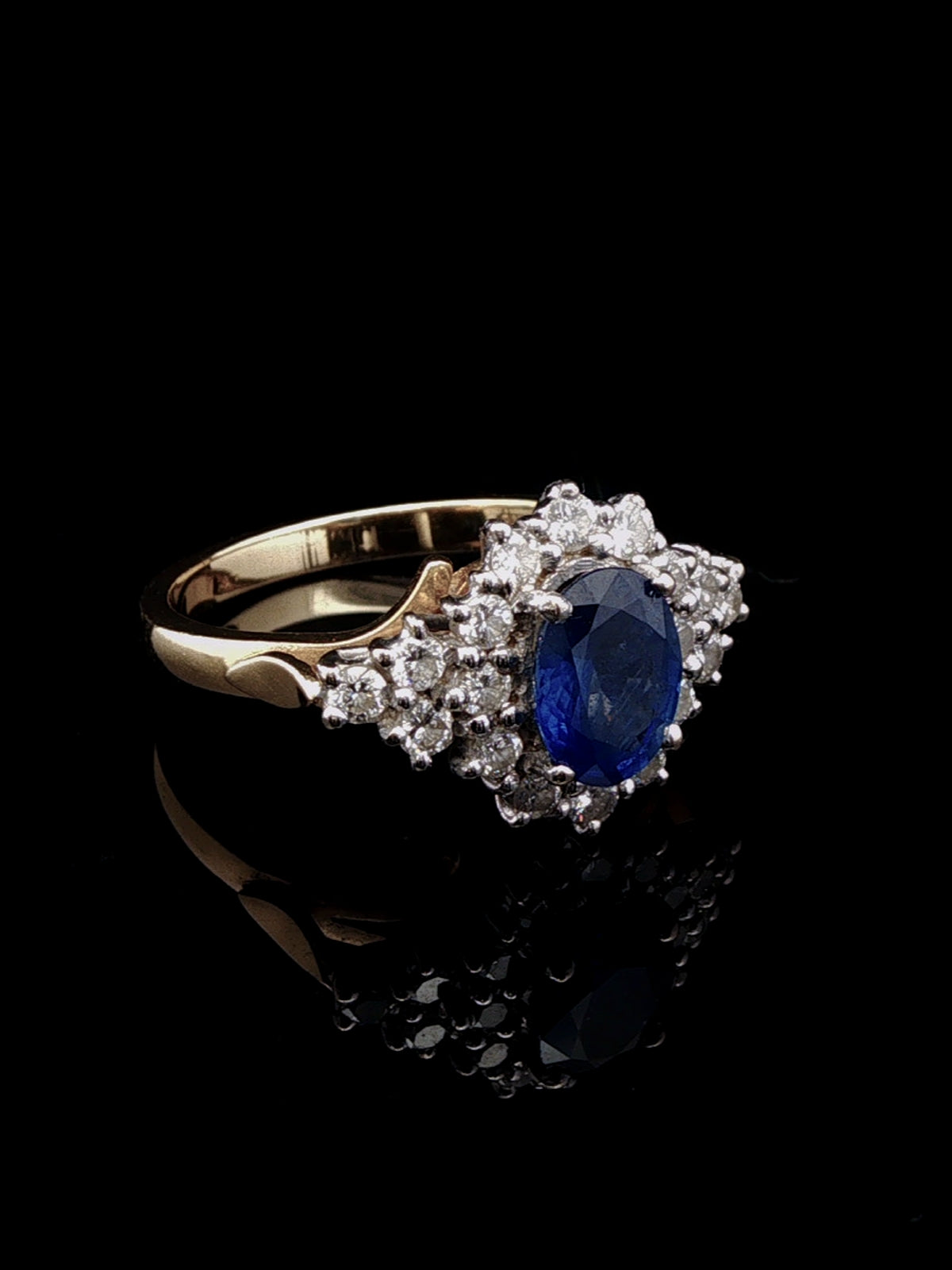 Vintage 18ct Yellow Gold Oval 0.75ct Sapphire and 0.90ct Diamond Cluster Ring