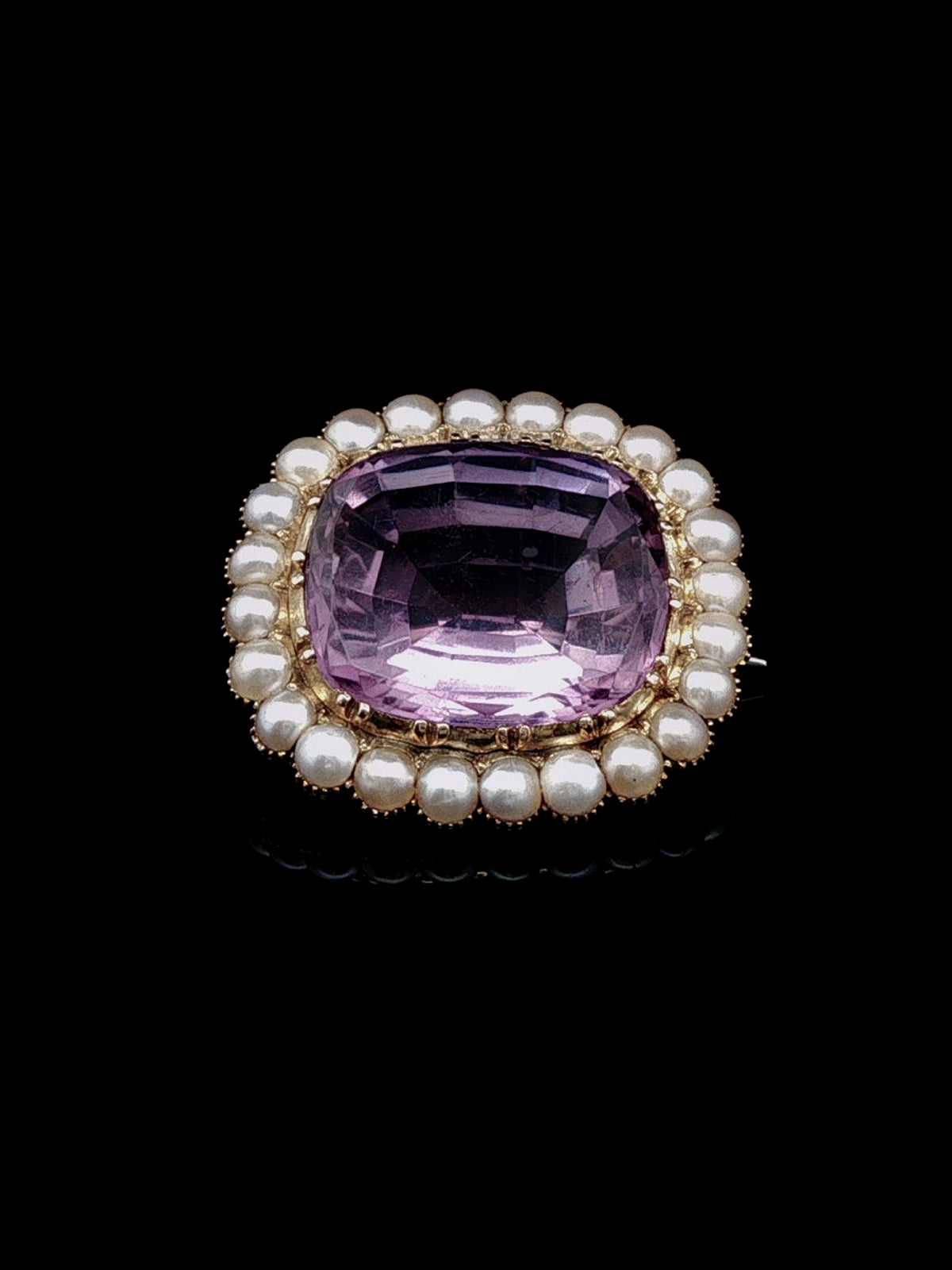 Vintage 15ct Yellow Gold Cushion Cut Amethyst and Pearl Brooch