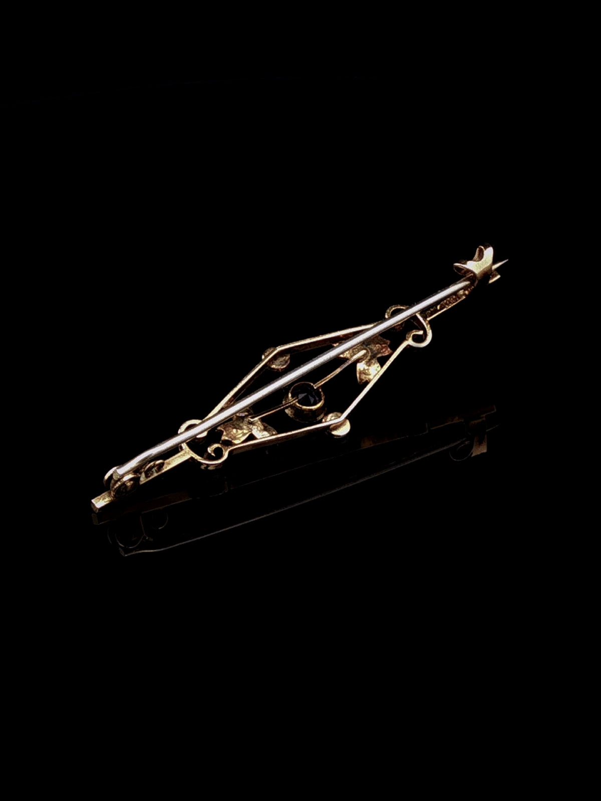 Vintage 9ct Yellow Gold Amethyst and Pearl Bar Brooch