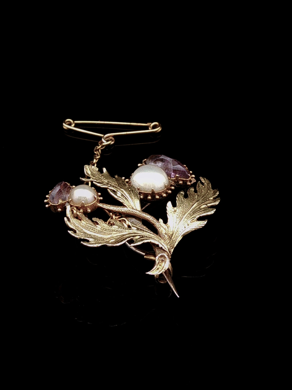 Vintage 18ct Yellow Gold Amethyst and Pearl Thistle Spray Brooch