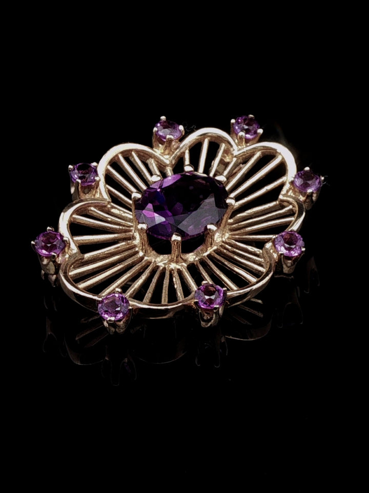 Vintage 9ct Yellow Gold Oval Amethyst Floral Brooch