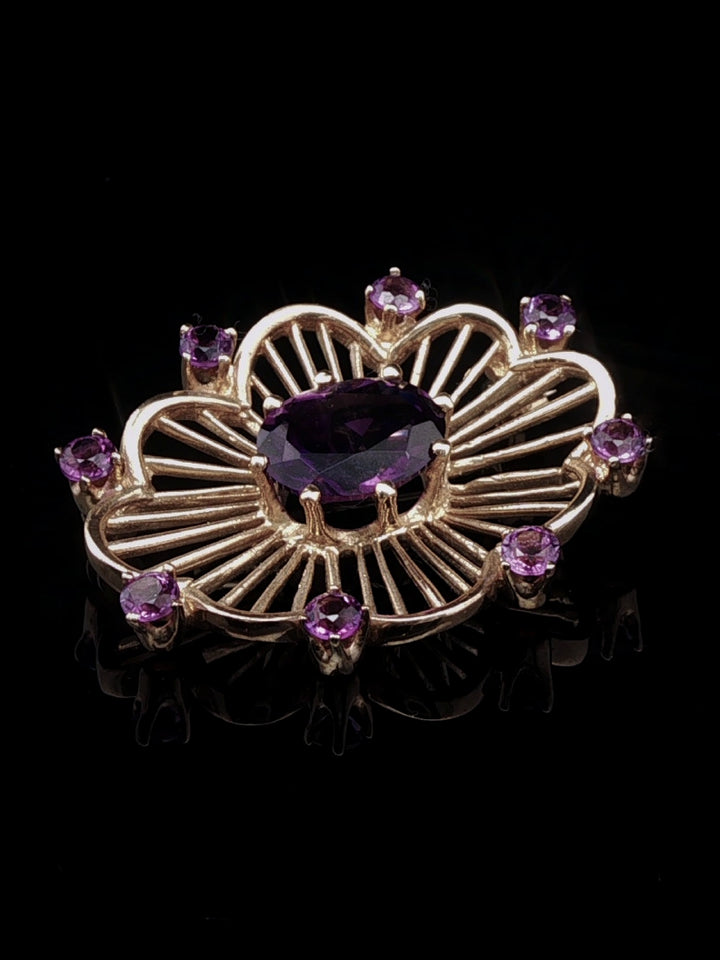Vintage 9ct Yellow Gold Oval Amethyst Floral Brooch