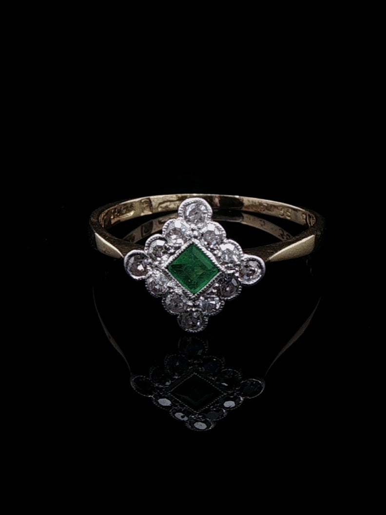 Art Deco 18ct Gold 0.35ct Diamond and Emerald Cluster Ring, Circa 1930