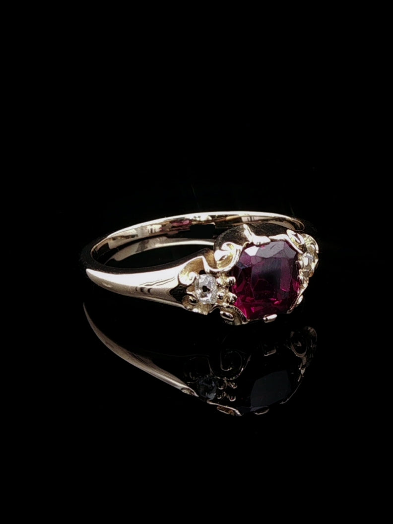 Edwardian 15ct Gold Almandine Garnet and Old Cut Diamod Ring, Circa 1905