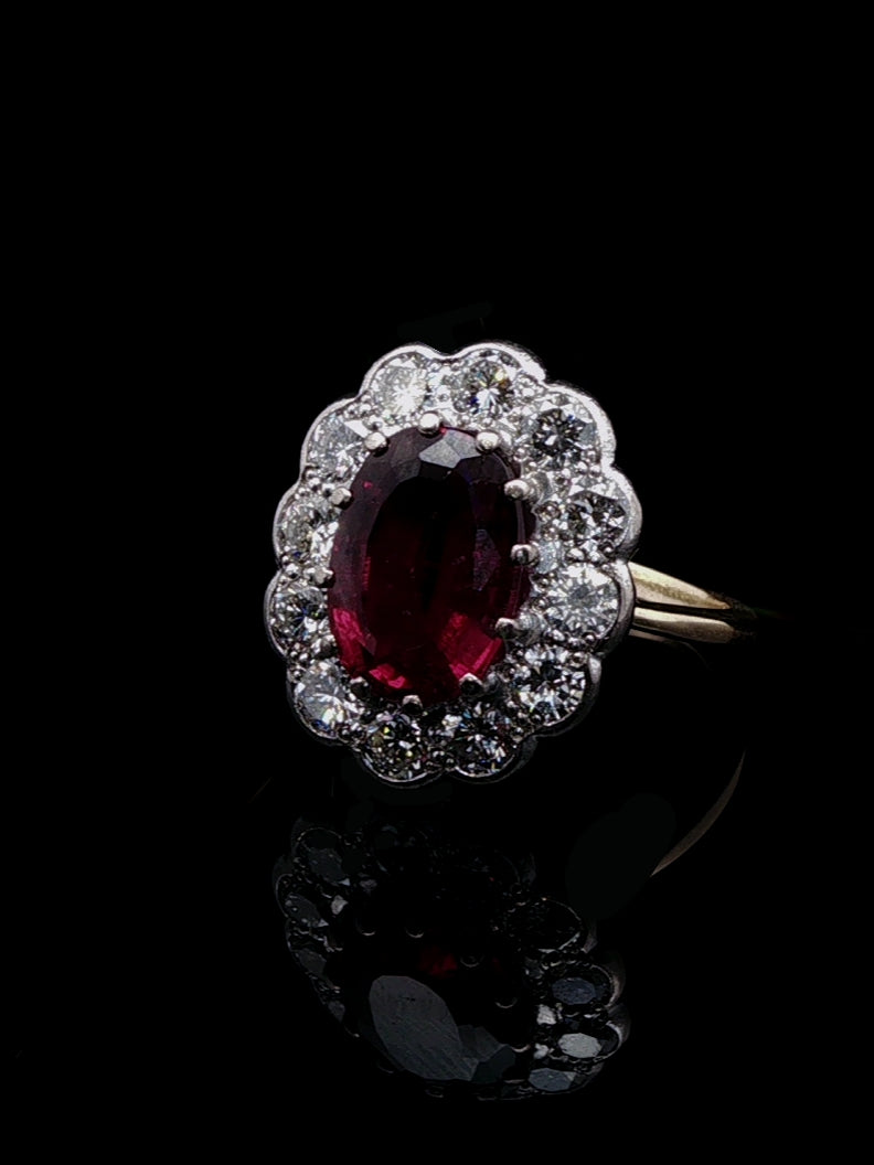 Vintage 18ct Gold 3.93ct Tourmaline and 1.00ct Old Cut Diamond Cluster Ring