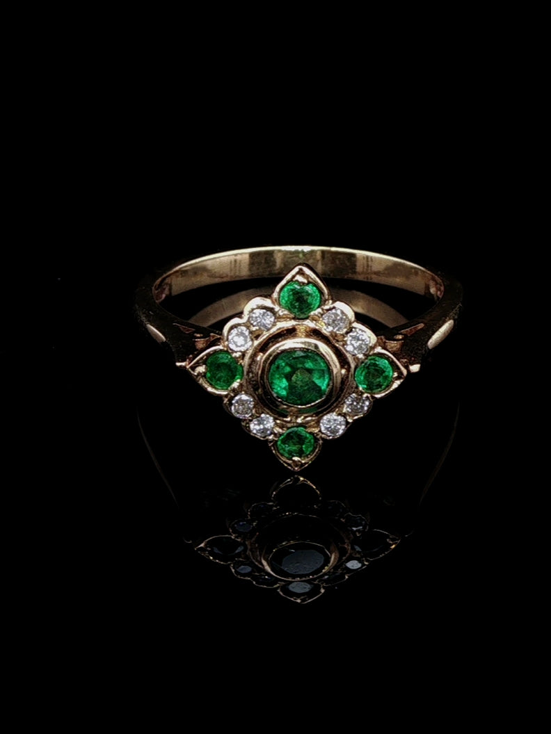 18ct Gold 0.30ct Emerald and Diamond Square Cluster Ring