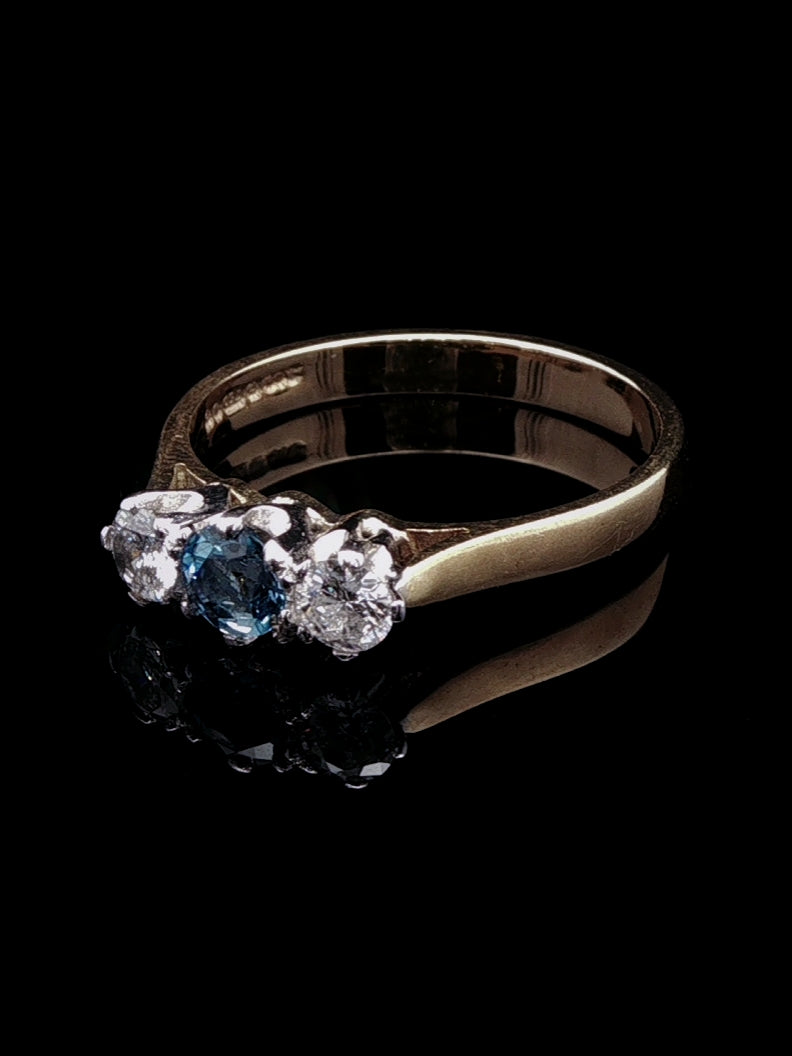 18ct Gold 0.30ct Diamond and Aquamarine Three Stone Ring,London 1989