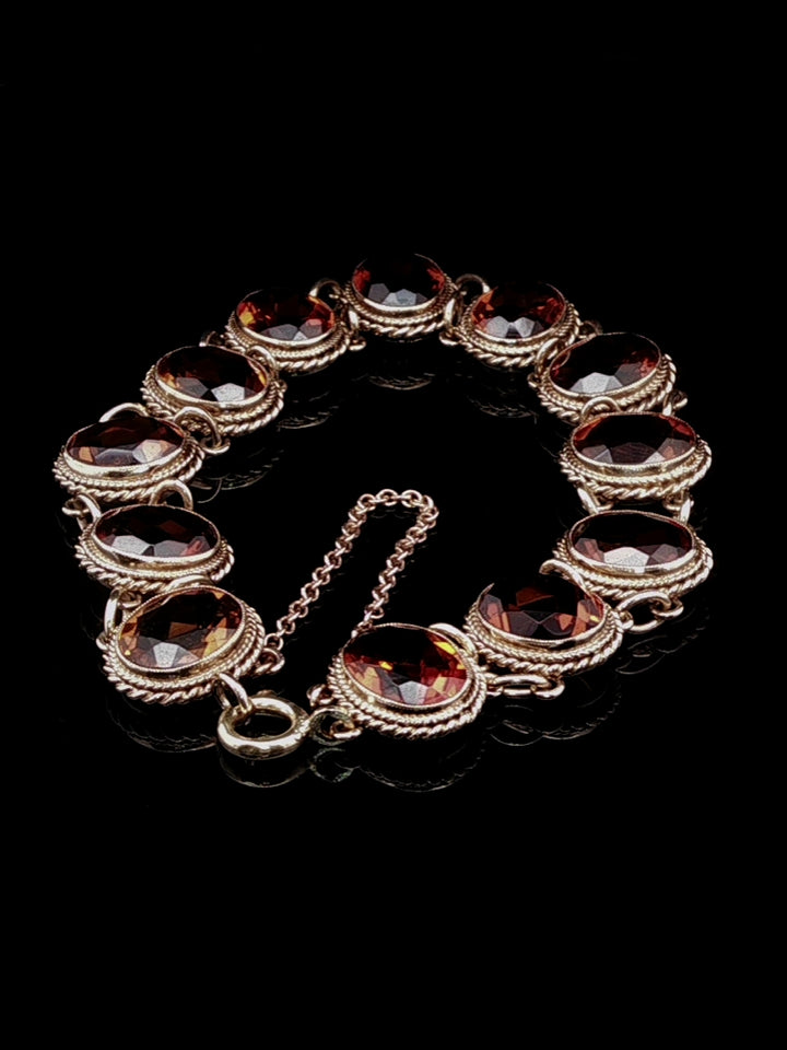9ct Yellow Gold Bracelet Set with Twelve Citrine Stones, Circa 1985