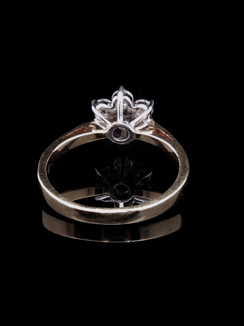 18ct Gold 0.70ct Diamond Seven Stone Cluster Ring