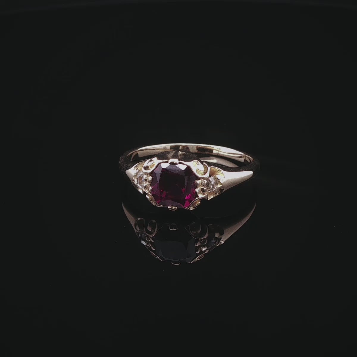 Edwardian 15ct Gold Almandine Garnet and Old Cut Diamod Ring, Circa 1905