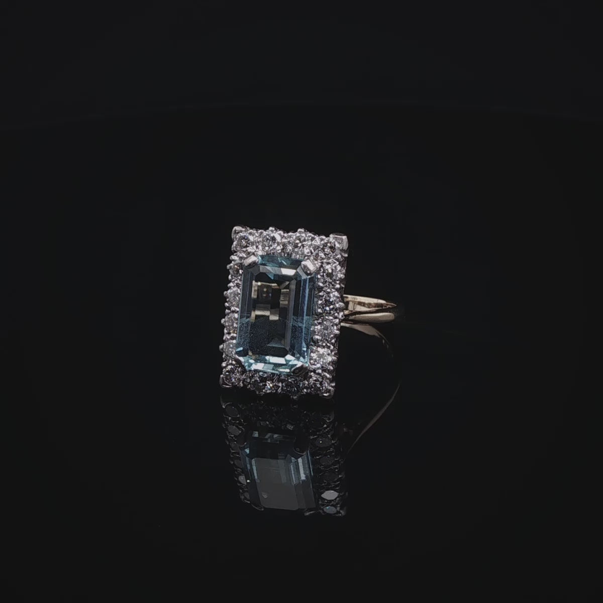 Vintage 18ct Gold Emerald Cut Aquamarine and Diamond Cocktail Ring